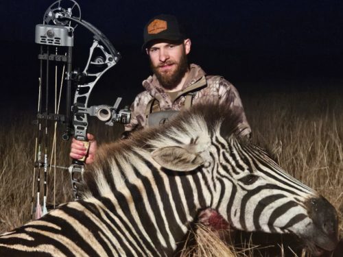 Driekoppen Logo hunting directory 00007 500x375