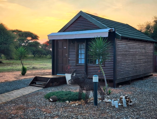 Wild Wildebeest Lodge Hunting Directory 00003 500x379